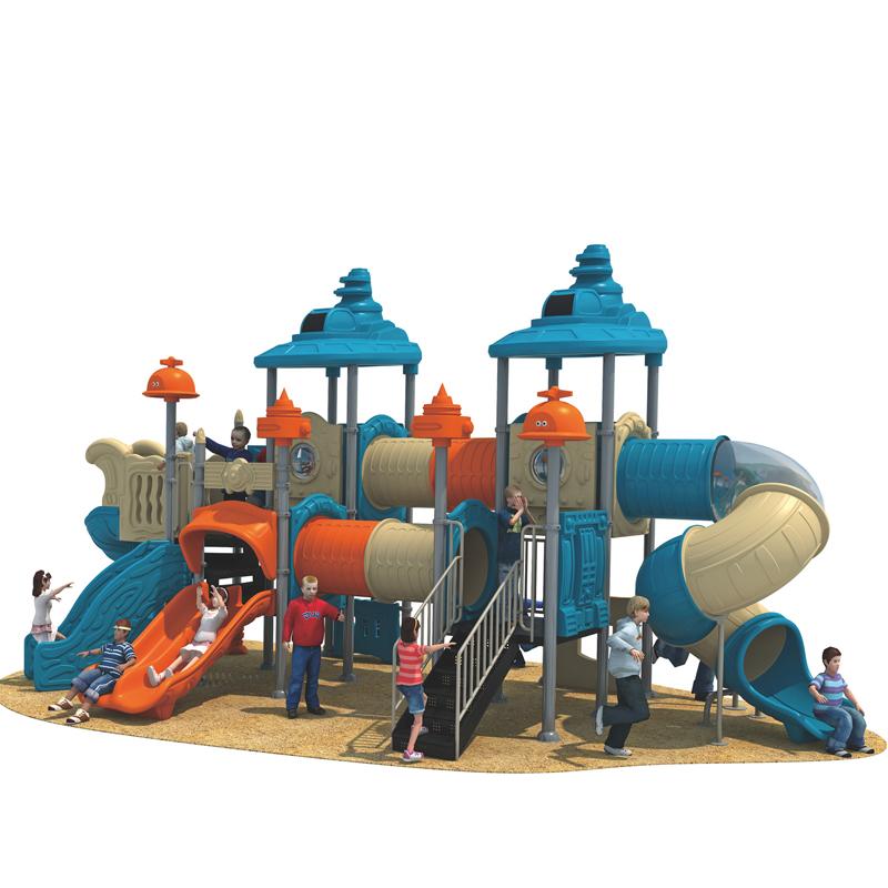 幼儿园户外滑梯