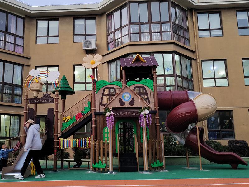 江苏淮安盱眙县山水名都幼儿园：匠心打造户外大型游乐设备，构筑童话森林乐园
